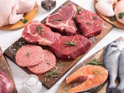 Refrigerazione vs. congelamento: per quanto tempo si possono conservare carne e 